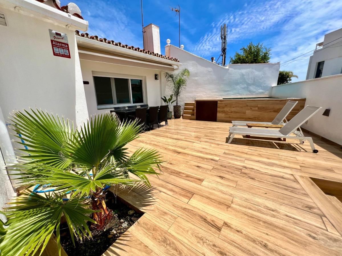 Karibu Beach & Pool Marbella Exteriör bild